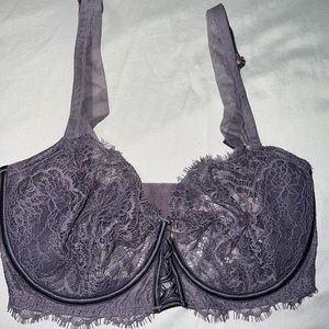 Victorias Secret Unlined Lace Bra 34DDD New